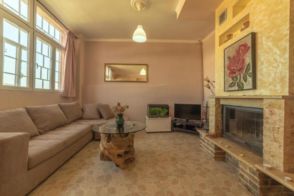 Menecrates Rustic - San Matteo Apartment Agios Matthaios  Exterior photo